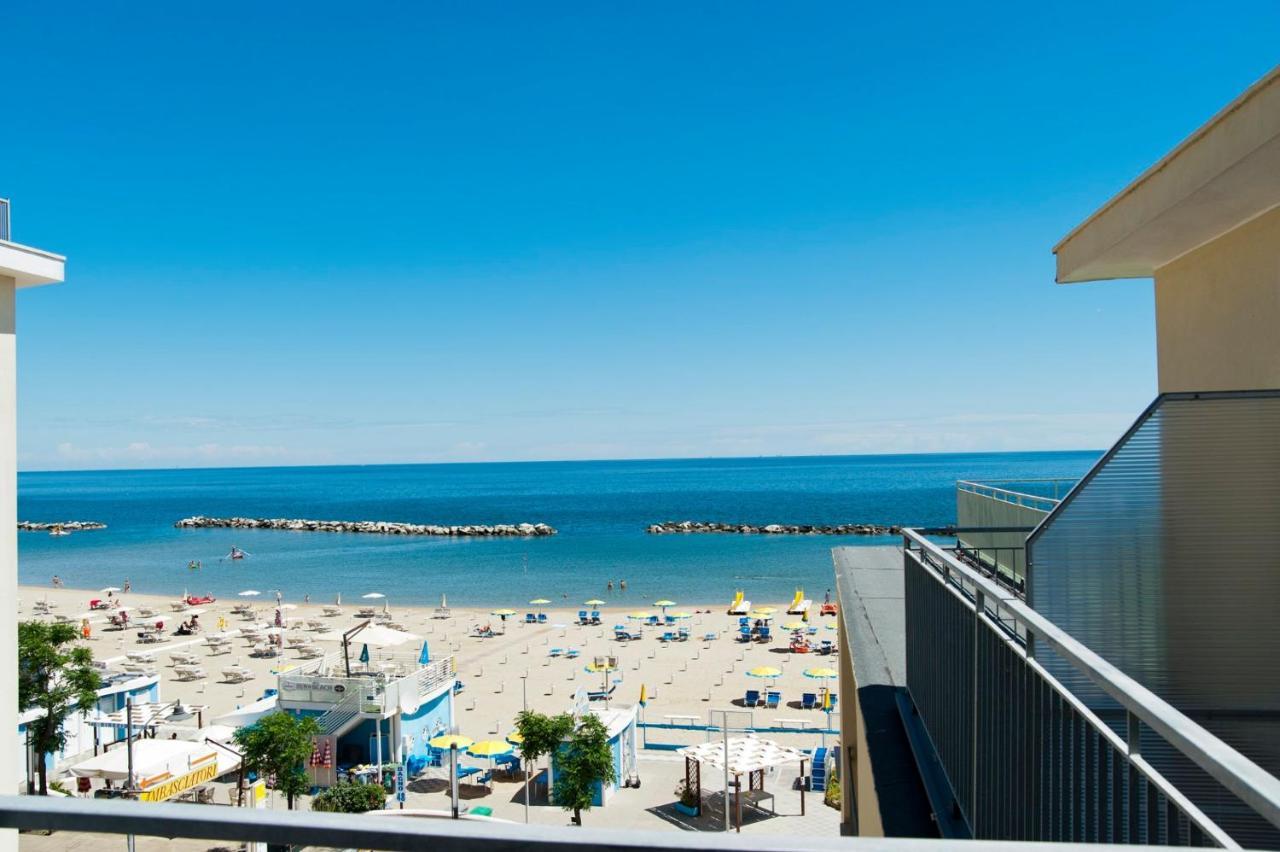 Hotel Ideale Mare Bellaria-Igea Marina Exterior foto